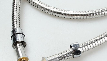 目前国内金属淋浴管行业存在几点不足