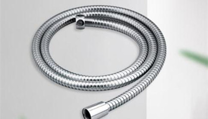 金属淋浴花洒喷头软管在使用中具有哪些方面的优势？